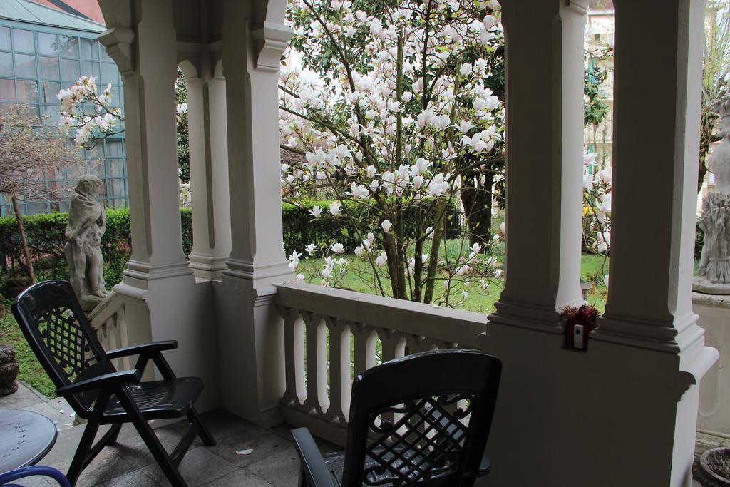 B&B Villa Ferrari Asti Exterior photo